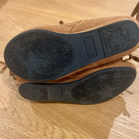 Justice Brown Fringe and Rhinestone Booties Size 3 - Picture 12 of 15